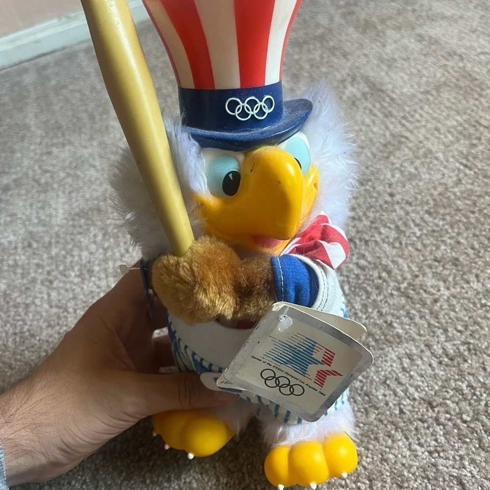 VTG ‘84 Sam The Eagle LA Olympics Figurine - Picture 2 of 5